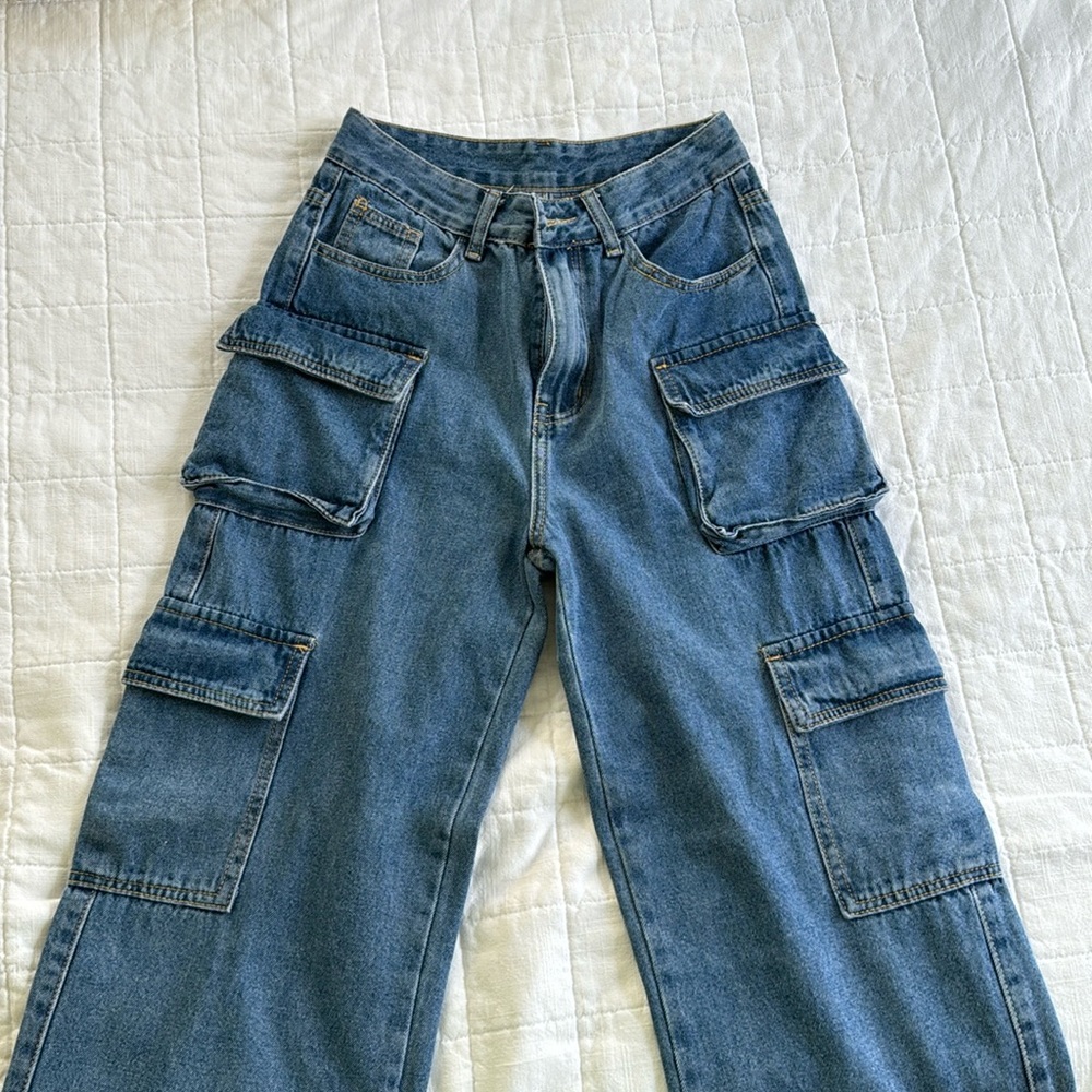 Dark blue cargo jeans - no brand